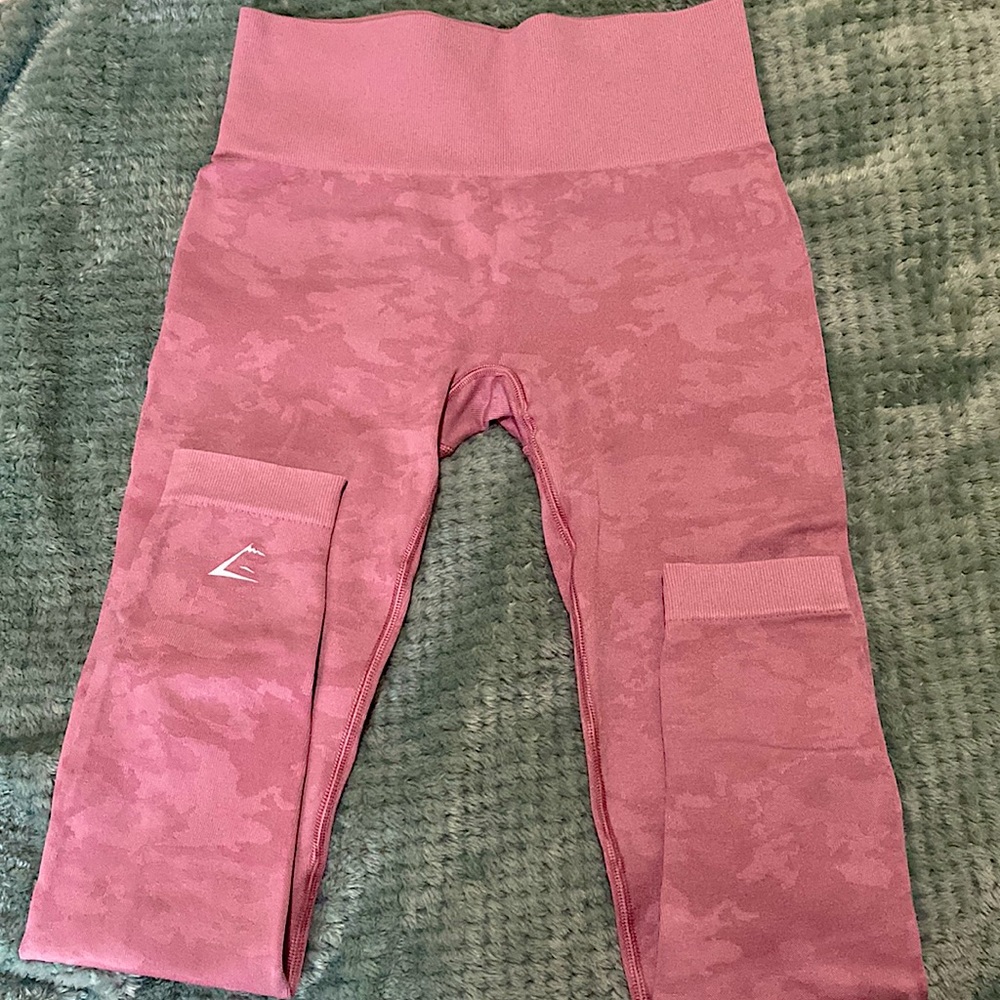 Gymshark Adapt Camo seamless leggings , color Pink.